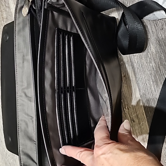 Maison Montagut Paris Travel Purse - Picture 7 of 11